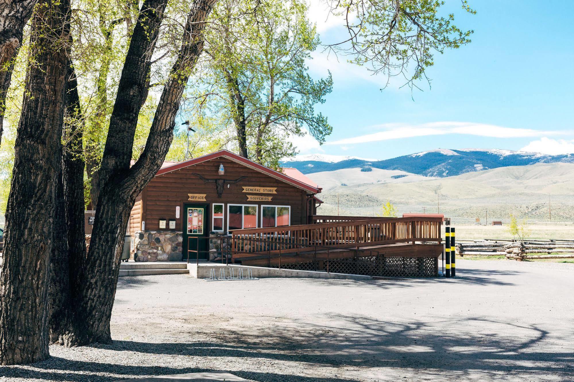 The Longhorn Ranch Resort Lodge & Rv Park Dubois Exterior photo